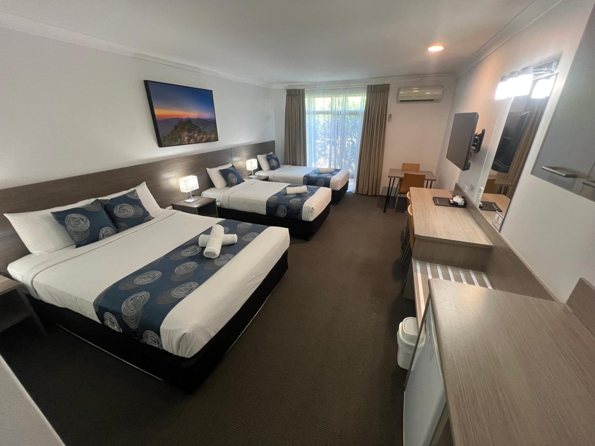 Adelong Motel Нарабри Екстериор снимка