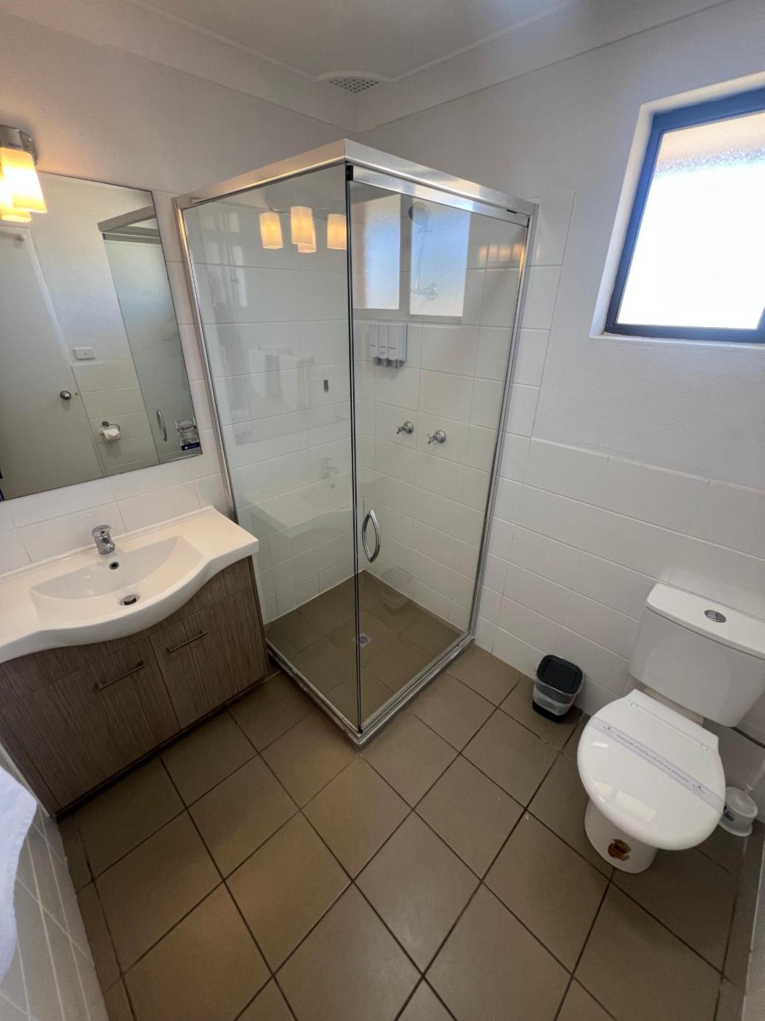 Adelong Motel Нарабри Екстериор снимка
