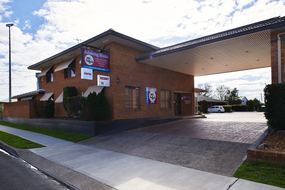 Adelong Motel Нарабри Екстериор снимка